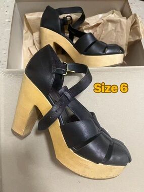 Madewell Black Leather Platform Sandal with Wooden Heel - Size 6